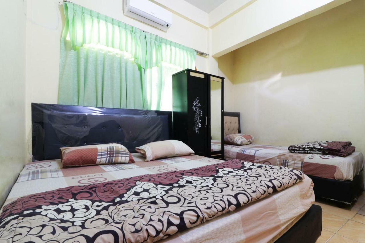วิสมา ยูลี ชาเรียะฮ์ Hotel เมดาน ภายนอก รูปภาพ